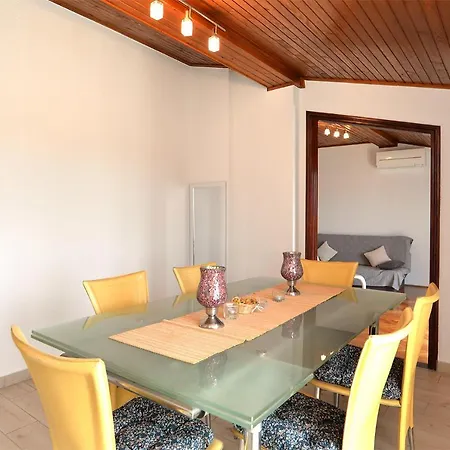Apartament Aparments David 1376 Štinjan