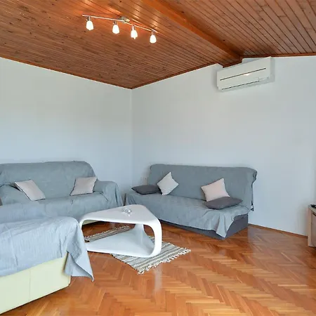 Aparments David 1376 דירה שטיניאן