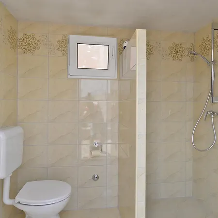 Aparments David 1376 דירה